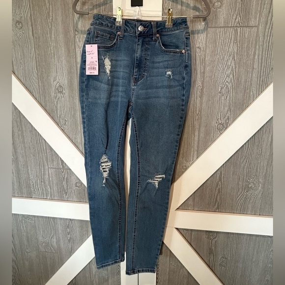 WJ1. NWT Wild Fable Highest Rise Curvy Skinny Jeans Sz 4/27, R10, ins 27 - Picture 1 of 3